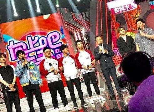 体育圈粉丝 娱乐圈pop1,揭秘Pop1的狂热魅力
